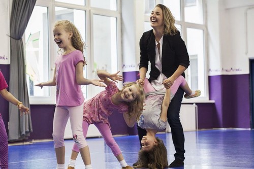 Betty Persch mit Kindern (c) Vanessa Hartmann
